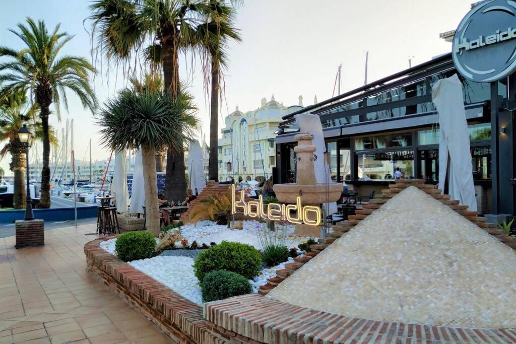 Apartament Dona Carlota Gardens, Sea Views, Pool, Restaurant Torremolinos Zewnętrze zdjęcie