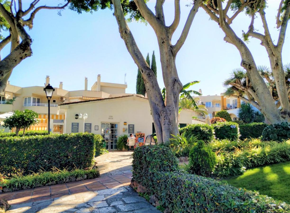 Apartament Dona Carlota Gardens, Sea Views, Pool, Restaurant Torremolinos Zewnętrze zdjęcie